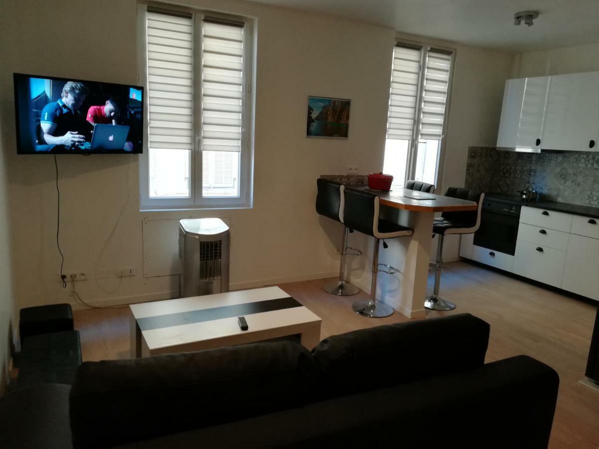T3 Place Sadi Carnot Apartment ลาซิโอตาต์ ภายนอก รูปภาพ