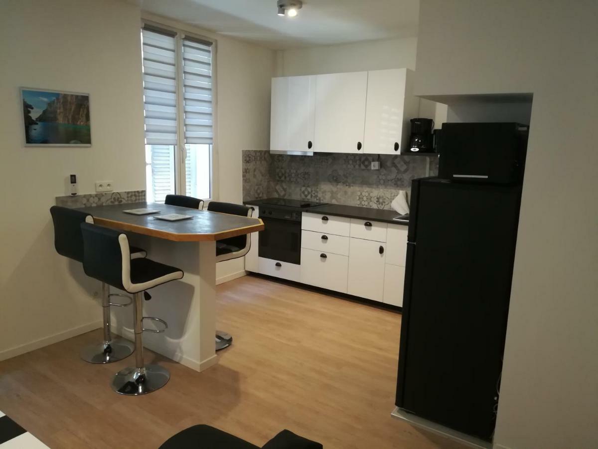 T3 Place Sadi Carnot Apartment ลาซิโอตาต์ ภายนอก รูปภาพ