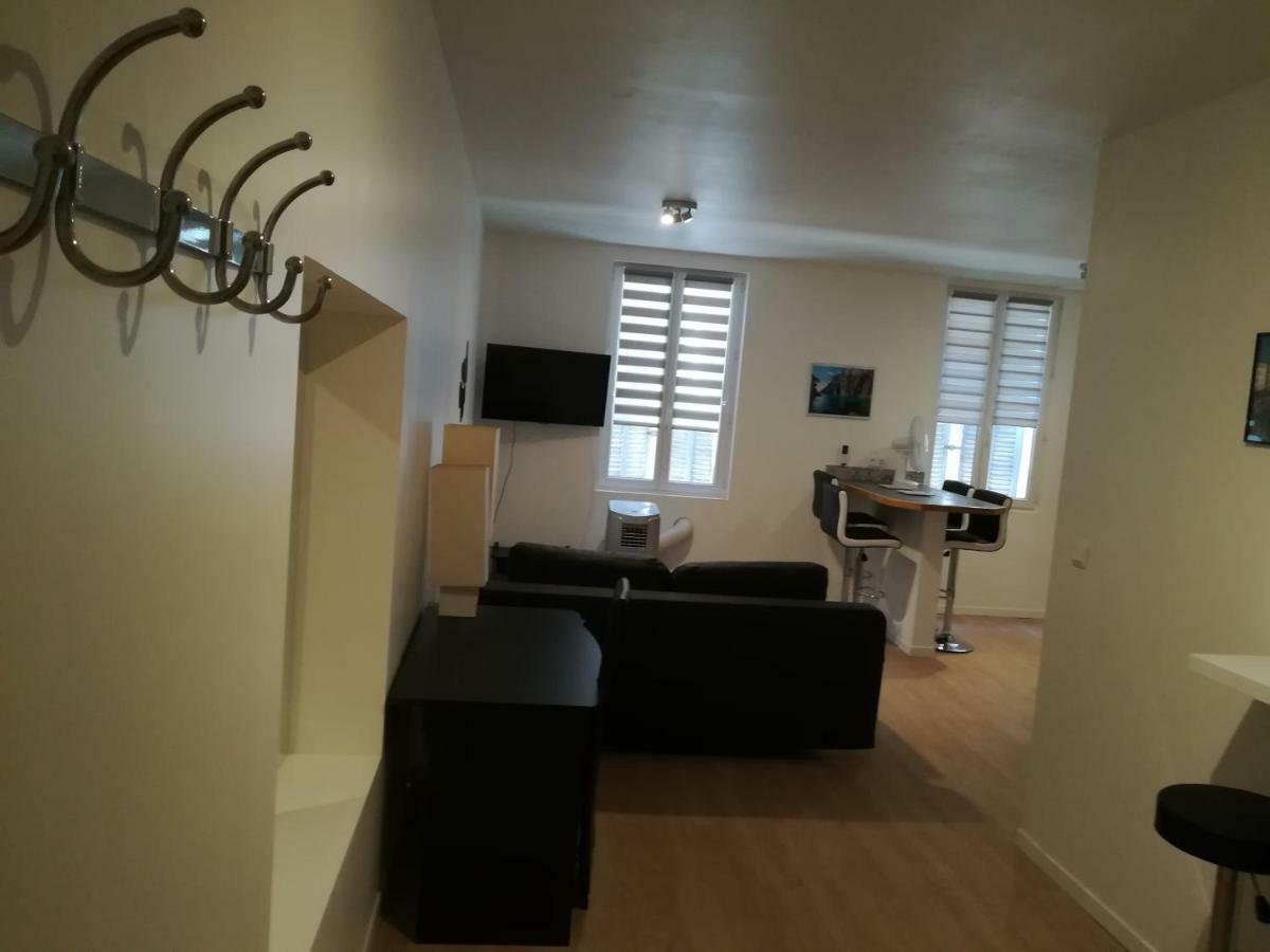 T3 Place Sadi Carnot Apartment ลาซิโอตาต์ ภายนอก รูปภาพ